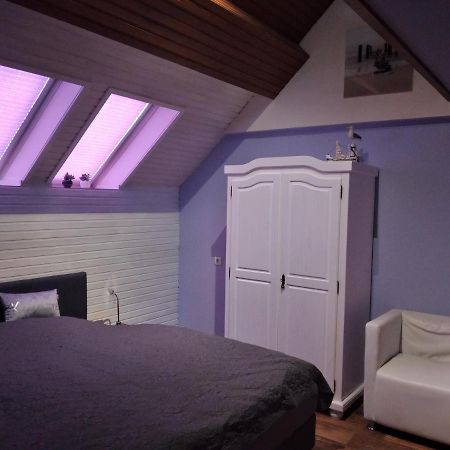 Ferienwohnung "Kunterbunt" Mit Burgblick Und Dachterrasse Monschau Exterior photo